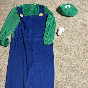 Men’s Luigi Halloween Costume Size XL
